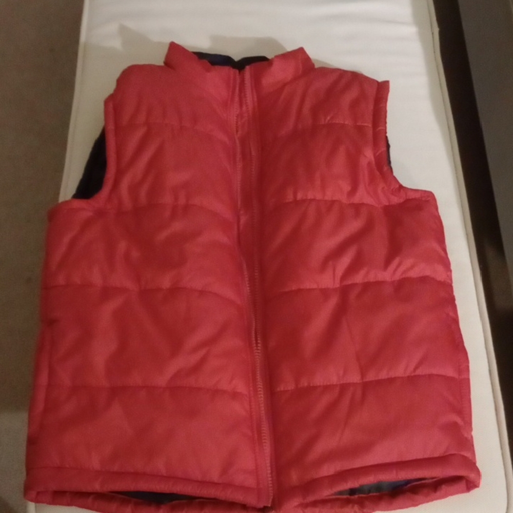 Zelos unisex kids zippered Red Puffer Vest size 14/16